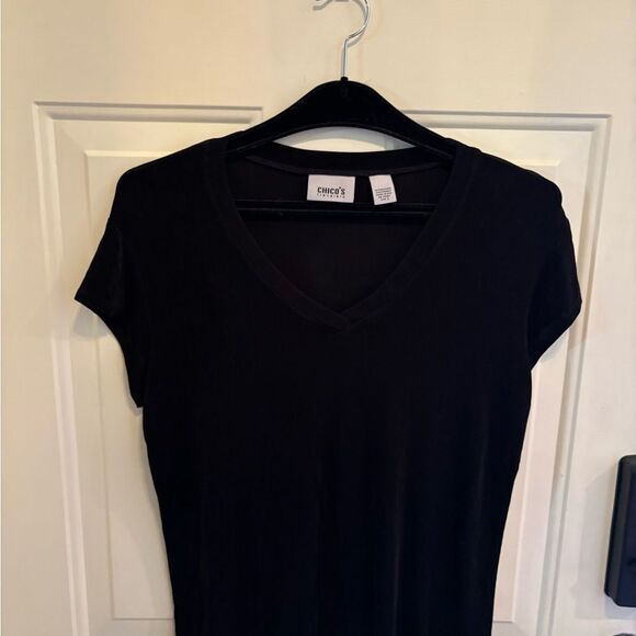 Chico's Travelers Black Short Sleeve Tee - Picture 2 of 4